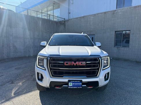 Used 2024 GMC Yukon AT4 w/ AT4 Premium Plus Package image 9