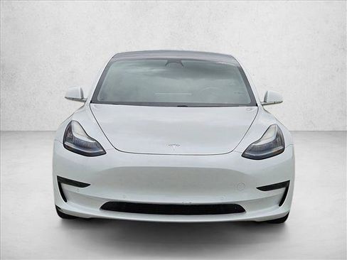 Used 2020 Tesla Model 3 Standard Range Plus RWD image 2