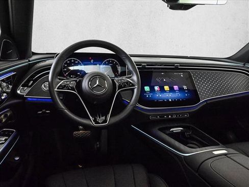 Certified 2025 Mercedes-Benz E 350 4MATIC Sedan image 20