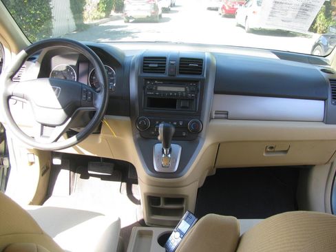 Used 2011 Honda CR-V LX image 16
