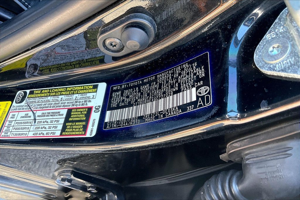 Used 2016 Toyota Corolla S FWD image 32