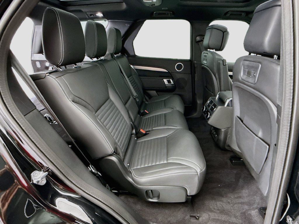Used 2026 Land Rover Discovery Limited Edition AWD/4WD image 21