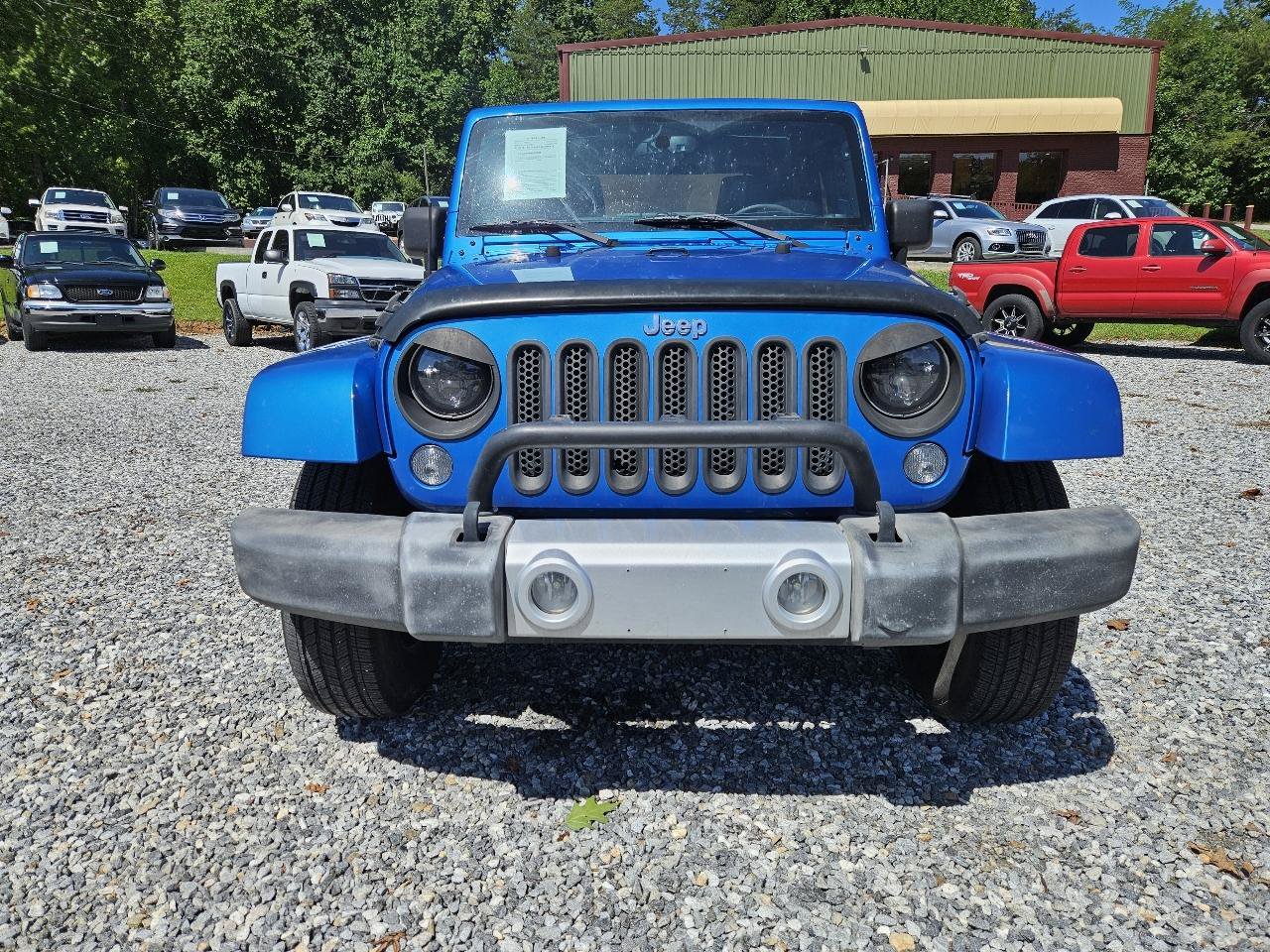 Used 2015 Jeep Wrangler Sahara w/ Connectivity Group AWD/4WD image 3