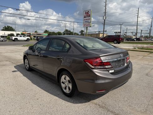 Used 2013 Honda Civic LX image 2