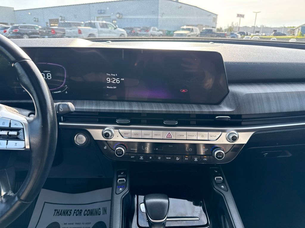 Used 2023 Kia Telluride EX w/ EX Captain's Chair Package AWD/4WD image 18