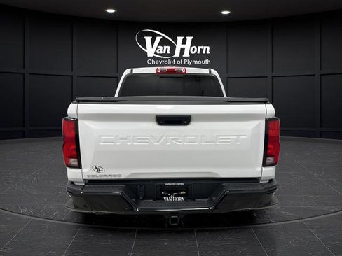 Used 2025 Chevrolet Colorado Z71 AWD/4WD image 6