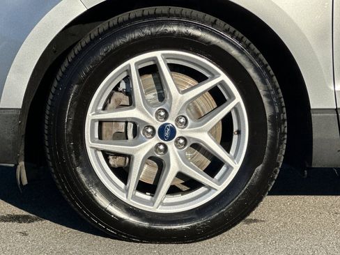 Used 2021 Ford Edge SEL image 33