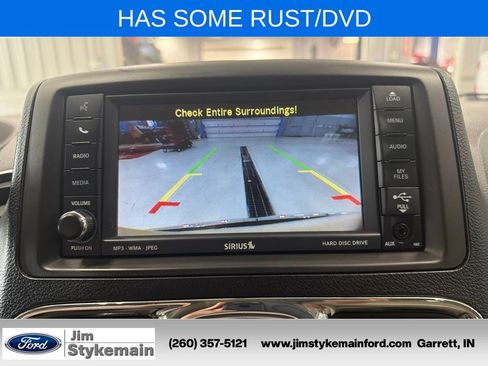Used 2011 Chrysler Town & Country Touring w/ Entertainment Group #1 FWD image 29