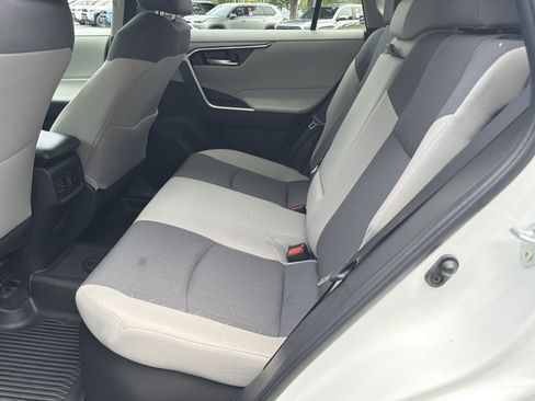 Used 2025 Toyota RAV4 XLE AWD/4WD image 20