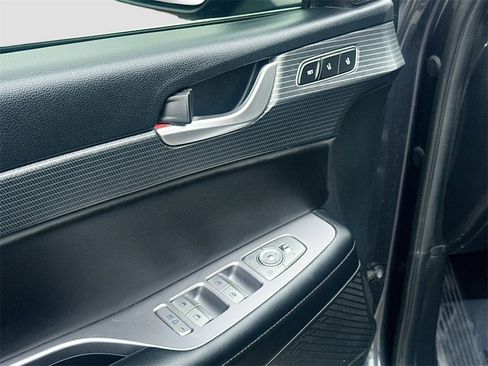 Used 2024 Hyundai Palisade Limited image 18