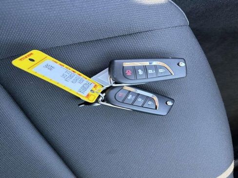 Certified 2024 Toyota Corolla LE image 30