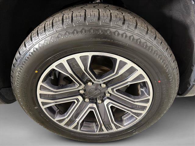 Used 2024 Jeep Wagoneer L Series II w/ Flexible Seating Group AWD/4WD image 13