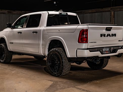 Used 2025 RAM 1500 Limited AWD/4WD image 5