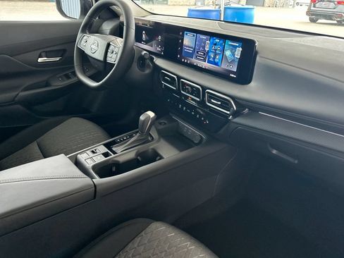 Used 2026 Nissan Sentra SV w/ SV Convenience Package FWD image 14