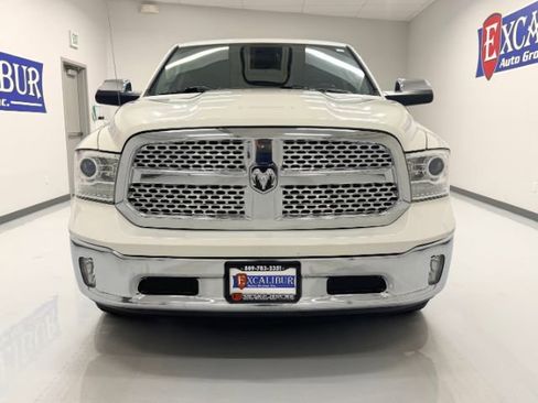 Used 2018 RAM 1500 Laramie w/ Convenience Group AWD/4WD image 3