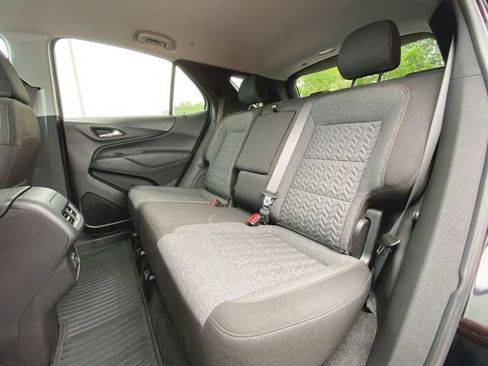 Used 2023 Chevrolet Equinox LT FWD image 23