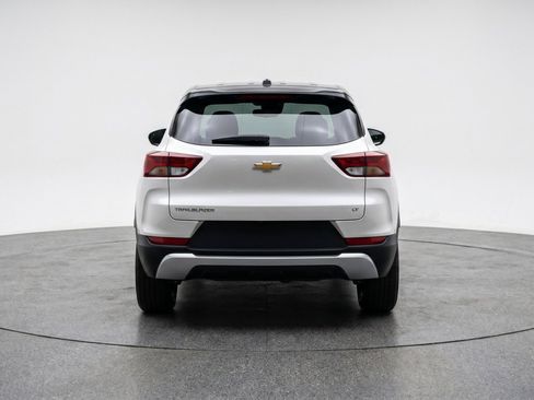 Used 2025 Chevrolet TrailBlazer LT FWD image 7