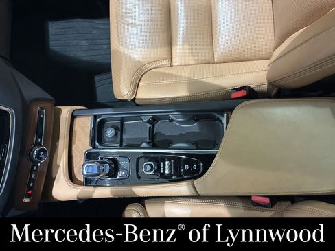 Used 2018 Volvo XC90 T8 Inscription w/ Luxury Package AWD/4WD image 15