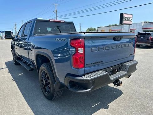 Used 2026 Chevrolet Silverado 2500 Custom w/ Custom Convenience Package AWD/4WD image 4