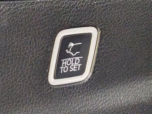 New 2025 Jeep Wagoneer L Series II w/ Convenience Group I image 34