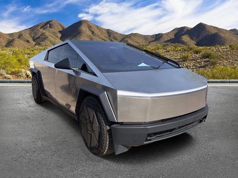 Used 2024 Tesla Cybertruck AWD Crew Cab image 5