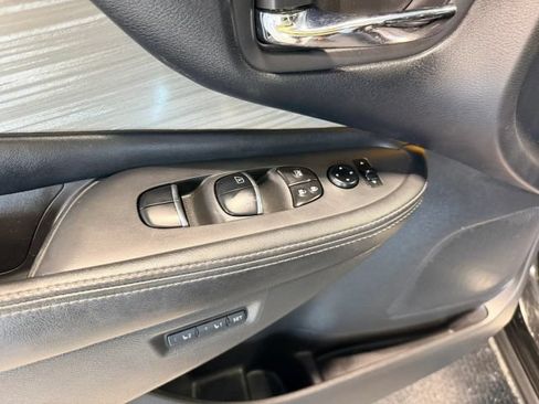 Used 2015 Nissan Murano SL AWD/4WD image 6
