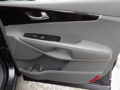 Used 2016 Kia Sorento EX image 20