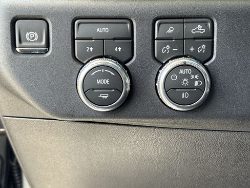 New 2026 GMC Sierra 1500 Elevation w/ Elevation Premium Package AWD/4WD image 19