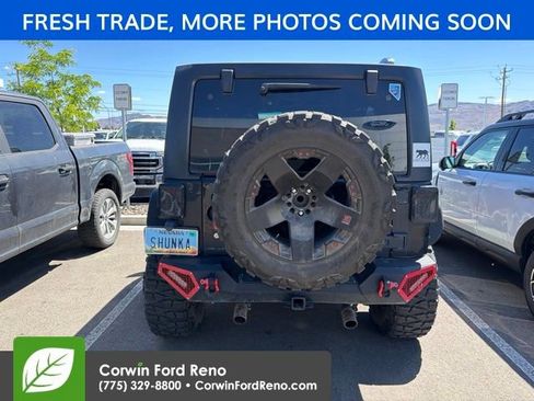 Used 2015 Jeep Wrangler Unlimited Rubicon AWD/4WD image 5