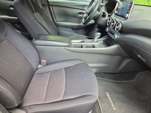 Used 2023 Nissan Sentra SV FWD image 8