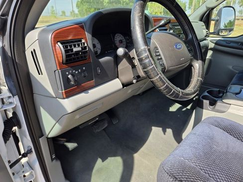 Used 2006 Ford F350 King Ranch AWD/4WD image 14