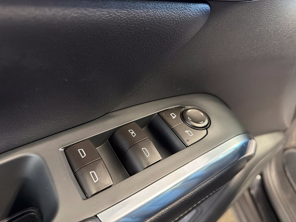 Used 2026 Chevrolet Traverse LT w/ Driver Confidence Package AWD/4WD image 19
