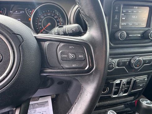 Used 2019 Jeep Wrangler Unlimited Sport S AWD/4WD image 15