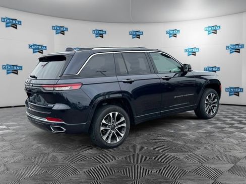 Certified 2023 Jeep Grand Cherokee Overland w/ Luxury Tech Group IV AWD/4WD image 6