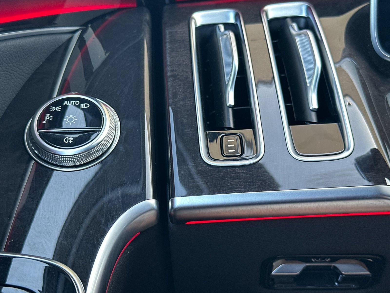 Certified 2026 Mercedes-Benz S 580e 4MATIC Sedan image 32