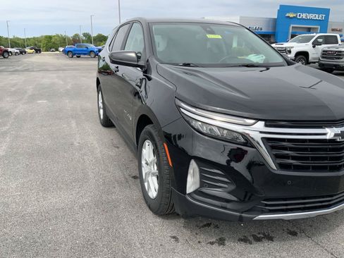 Used 2024 Chevrolet Equinox LT w/ LPO, Floor Liner Package FWD image 13