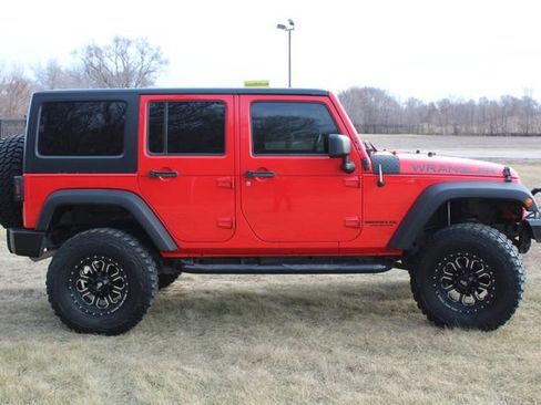 Used 2015 Jeep Wrangler Unlimited Sport w/ Connectivity Group image 6