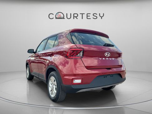 New 2026 Hyundai Venue SE image 4