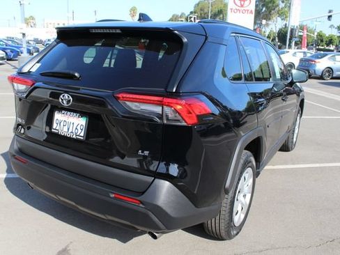 Used 2021 Toyota RAV4 LE w/ Carpet Mat Package (TMS) FWD image 15