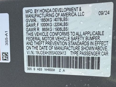 Certified 2025 Acura Integra A-Spec image 30