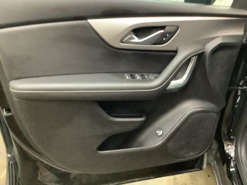 Used 2023 Chevrolet Blazer LT w/ Convenience Package FWD image 11