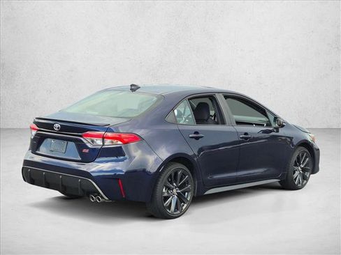Used 2024 Toyota Corolla SE w/ SE Premium Package FWD image 5