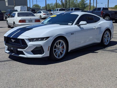 Used 2024 Ford Mustang GT Premium RWD image 5
