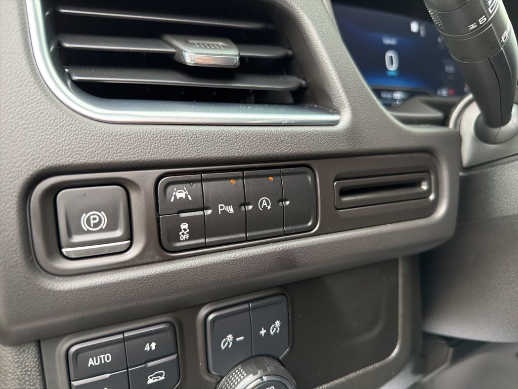 Used 2023 Chevrolet Tahoe RST AWD/4WD image 19