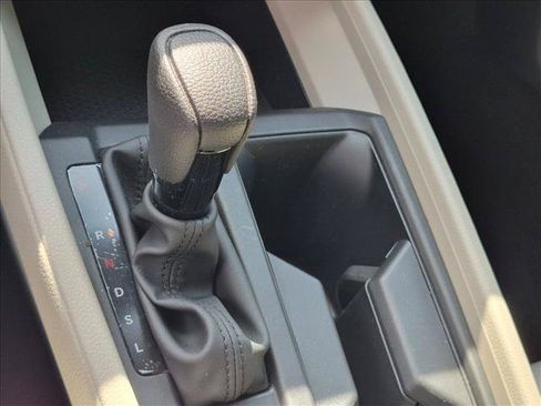 Used 2024 Honda Accord EX image 11