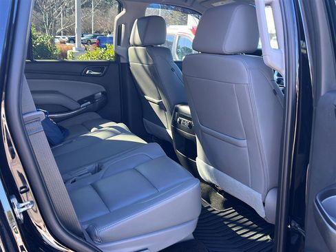 Used 2018 Chevrolet Tahoe LT w/ Luxury Package image 10