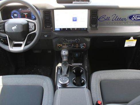 New 2025 Ford Bronco 4-Door image 11