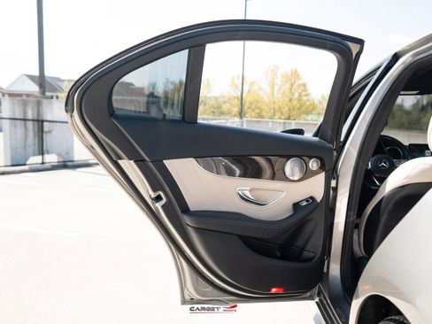 Used 2019 Mercedes-Benz C 300 Sedan image 38