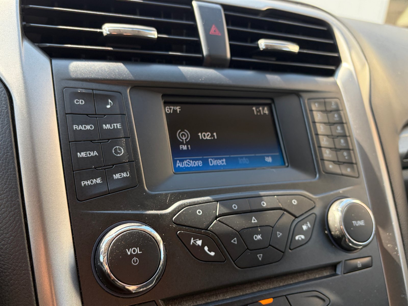 Used 2017 Ford Fusion S w/ Equipment Group 101A FWD image 21