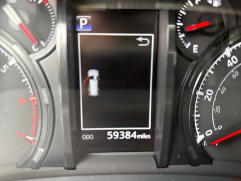 Used 2023 Toyota 4Runner SR5 AWD/4WD image 16